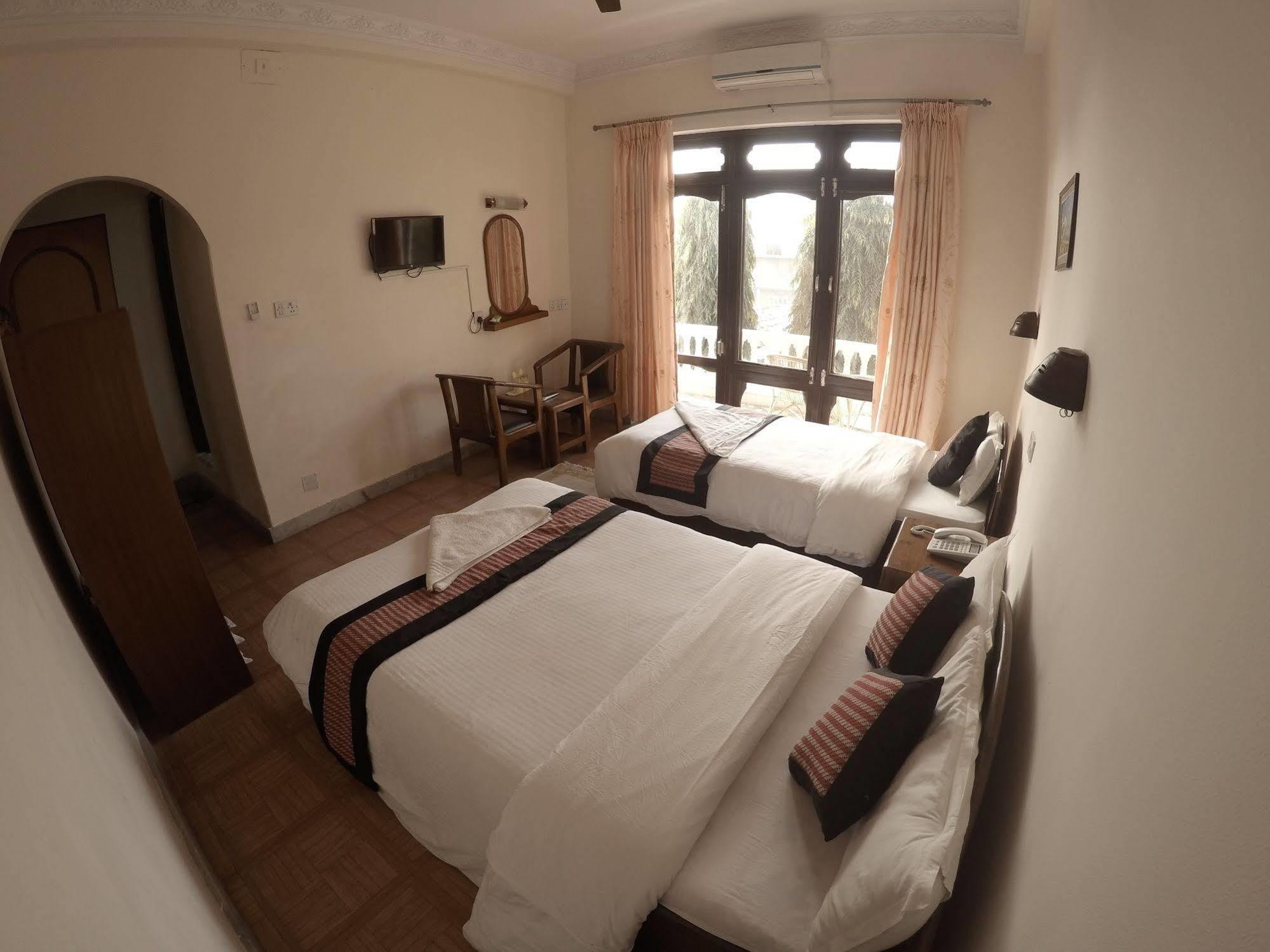 Hotel Dream Pokhara Exterior photo